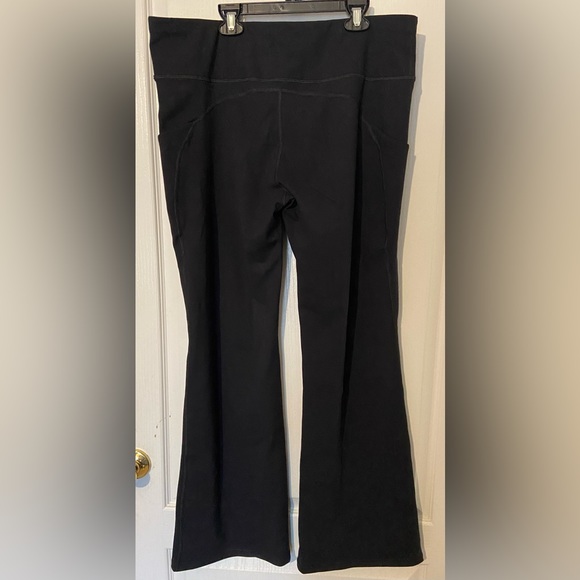 NWOT Black Yoga Pants - Picture 3 of 5